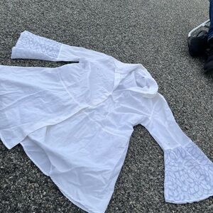 White Bell Sleeve Blouse POGGIANTI, needs spot oxy clean , size small